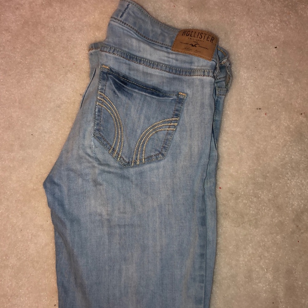 Hollister skinny jeans!!